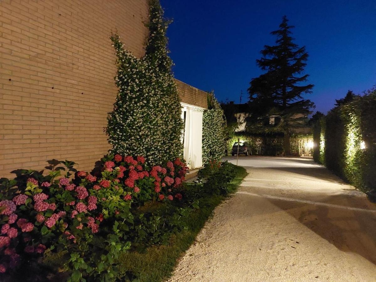 Bed and Breakfast Aura Relais Нумана Екстер'єр фото